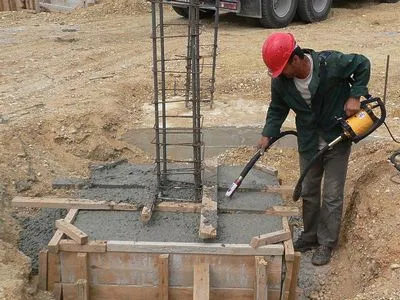 Вибраторы для бетона: как выбрать и какой лучше